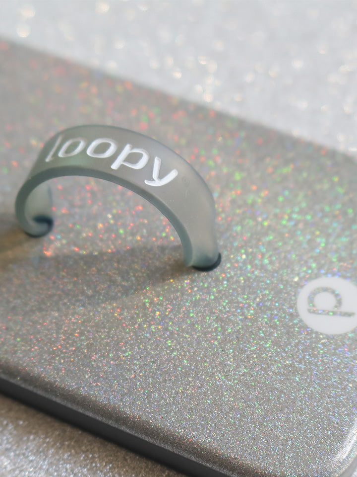 A close up of a Sparkle Silver Loopy Case.|| feature-media