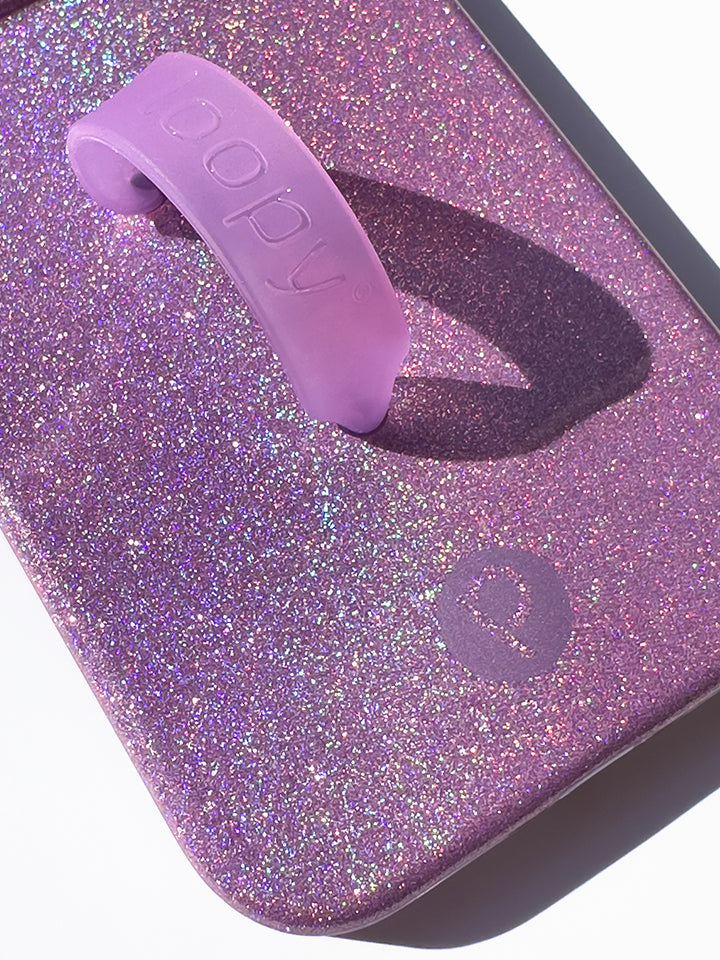 A close up of a Lavender Sparkle Loopy Case. || feature-media